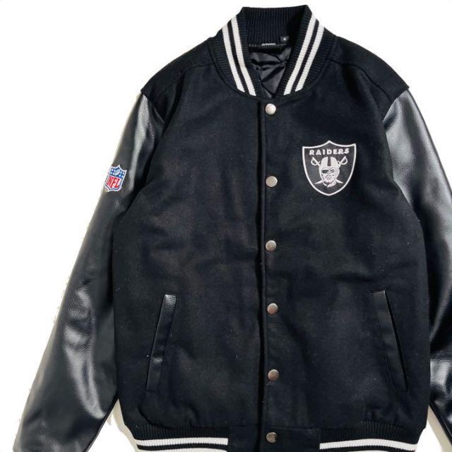 NFL】RAIDERSレイダース刺繍ブラックスタジャン 古着アメフト NFL】RAIDERSレイダース刺繍ブラックスタジャン 古着アメフト