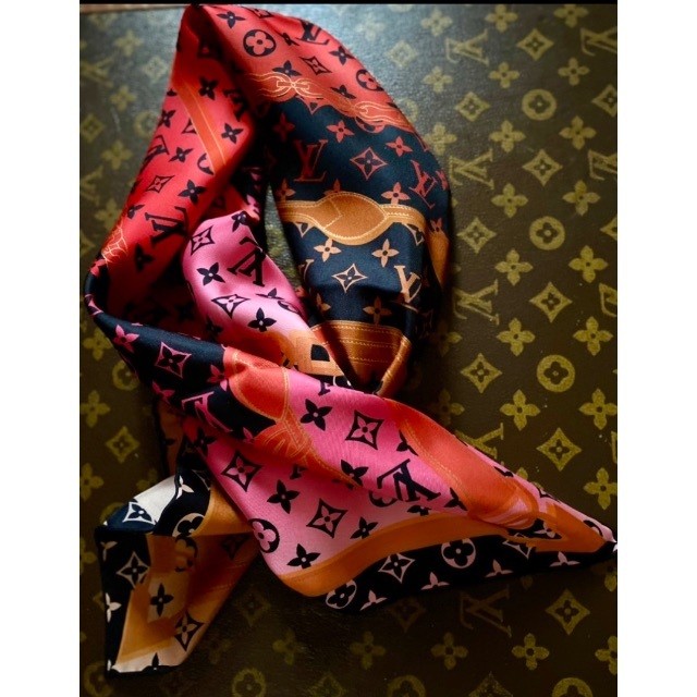 LOUIS VUITTON - Louisevuitton スカーフ限定