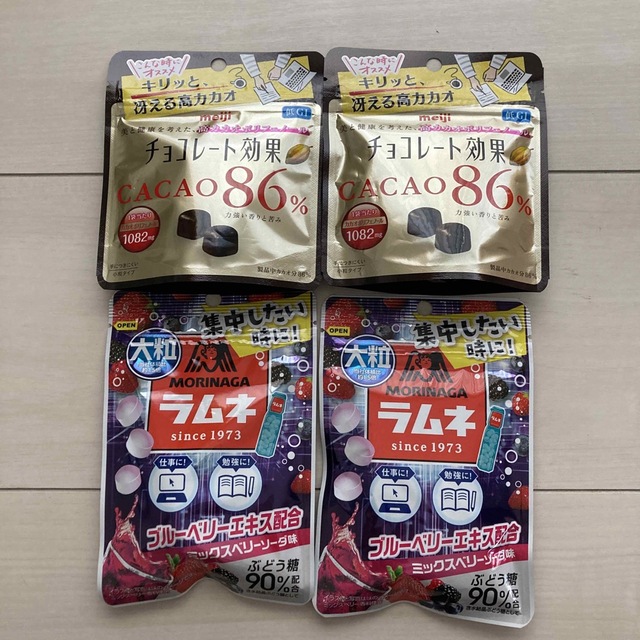 大特価‼︎ 森永ラムネ＆チョコレート効果86% 食品/飲料/酒の食品(菓子/デザート)の商品写真