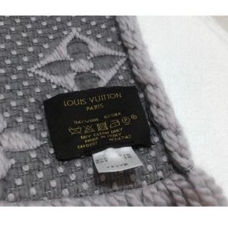 LOUIS VUITTON - ルイヴィトンマフラー グレー 売り切りたいのでお