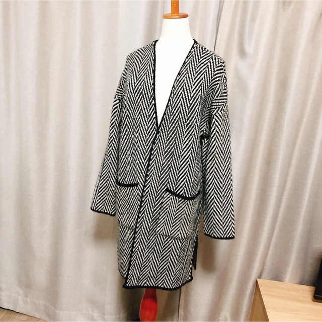 ヘリンボーン　ロングニットコート レディースのジャケット/アウター(ロングコート)の商品写真