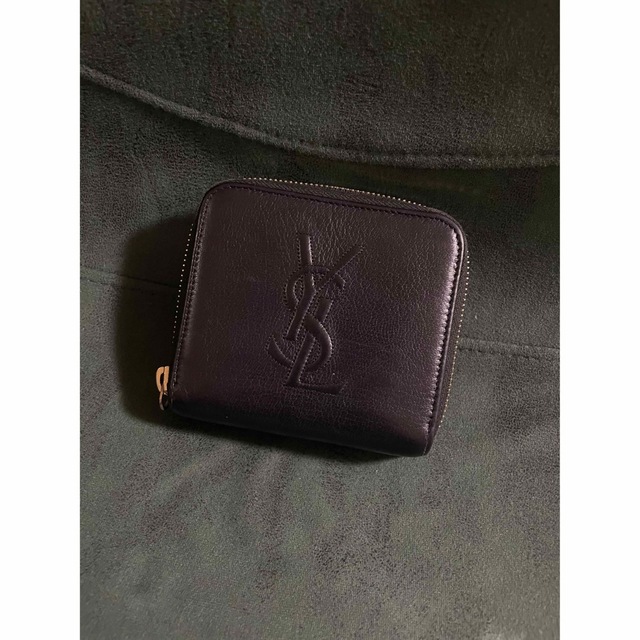 Yves Saint Laurent(イヴサンローラン)のイブサンローラン　財布　二つ折り　黒 レディースのファッション小物(財布)の商品写真