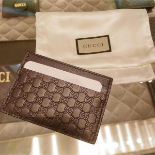 グッチ(Gucci)の匿名配送！◆GUCCI◆グッチ パスケース カードケース 定期入れ ブラウン(名刺入れ/定期入れ)