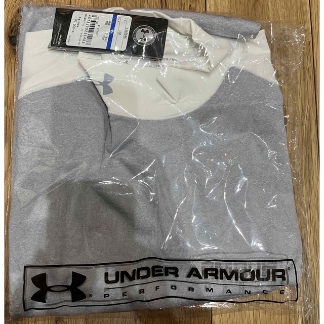 UNDER ARMOUR(アンダーアーマー)のバンビさん専用 スポーツ/アウトドアのゴルフ(ウエア)の商品写真