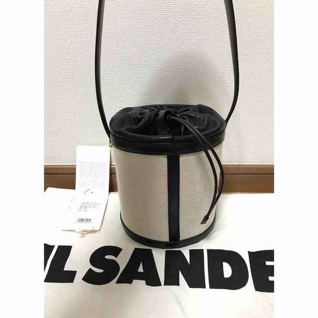 Jil Sander(ジルサンダー)のジルサンダー  JILSANDER  バスケットバッグ　新品未使用 レディースのバッグ(ハンドバッグ)の商品写真