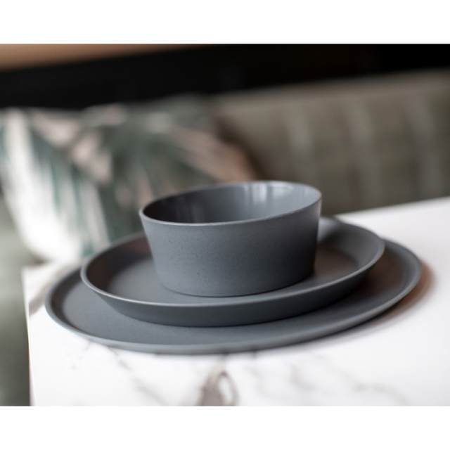 ACTUS(アクタス)のKOZIOL コジオル CONNECT プレート 25.5cm 2枚セット 平皿 インテリア/住まい/日用品のキッチン/食器(食器)の商品写真