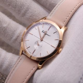 箱付き【新品未使用品】フェラガモ 超美品 ピンクゴールド Ferragamo