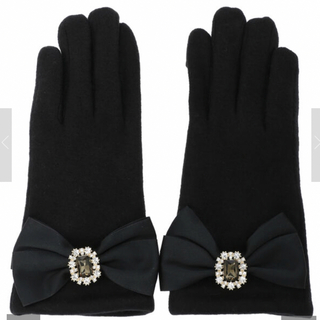 メゾンドフルール(Maison de FLEUR)のMaison de FLEUR ビジューリボングローブ　手袋(ブラック)(手袋)