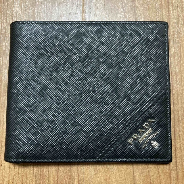 超美品】PRADA(プラダ)二つ折り財布 超美品】PRADA(プラダ)二つ折り財布