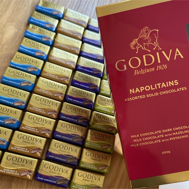 GODIVA(ゴディバ)のGODIVA ゴディバ チョコレート ナポリタン 40枚 食品/飲料/酒の食品(菓子/デザート)の商品写真