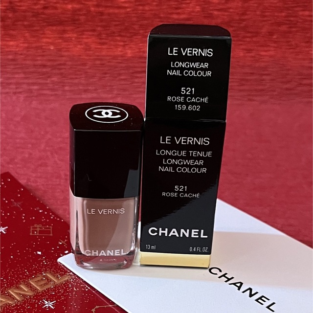 CHANEL(シャネル)の新品♥️CHANEL シャネル ネイルエナメル マニキュア 521 ローズカシェ コスメ/美容のネイル(マニキュア)の商品写真