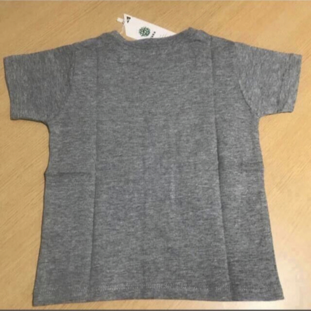 ikka(イッカ)のサイズ100  Tシャツ キッズ/ベビー/マタニティのキッズ服男の子用(90cm~)(Tシャツ/カットソー)の商品写真
