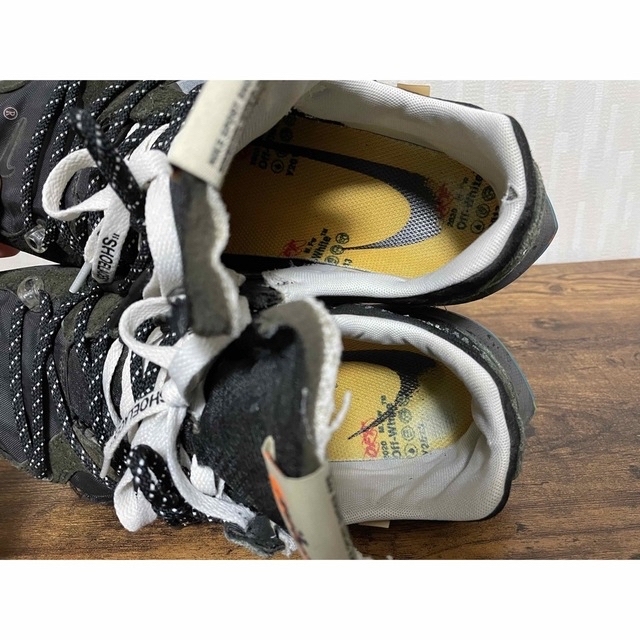 NIKE(ナイキ)のOFF-WHITE × NIKE AIR ZOOM TERRA KIGER メンズの靴/シューズ(スニーカー)の商品写真