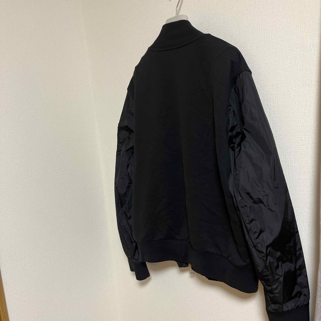 MONCLER(モンクレール)のモンクレール　ボンバー　ma1 ジャパンタグ有り　ブラック　ブラックワッペン メンズのジャケット/アウター(フライトジャケット)の商品写真