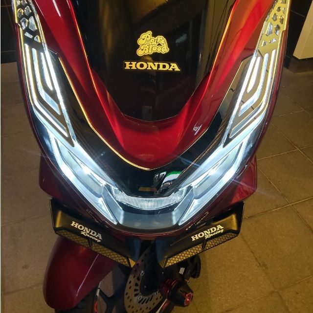 新型PCX【JK05/KF47】デビルフロントウィングT-Ⅱ☆年末セール 新型PCX【JK05/KF47】デビルフロントウィングT-Ⅱ☆年末セール