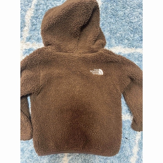 THE NORTH FACE(ザノースフェイス)のTHE NORTH FACE 90 キッズ/ベビー/マタニティのキッズ服男の子用(90cm~)(ジャケット/上着)の商品写真