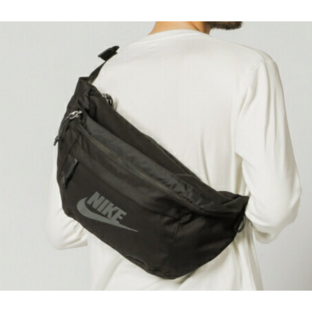 NIKE(ナイキ)の【 10L 】★ NIKE ★テック ヒップ パック ウエストポーチ ナイキ メンズのバッグ(ボディーバッグ)の商品写真