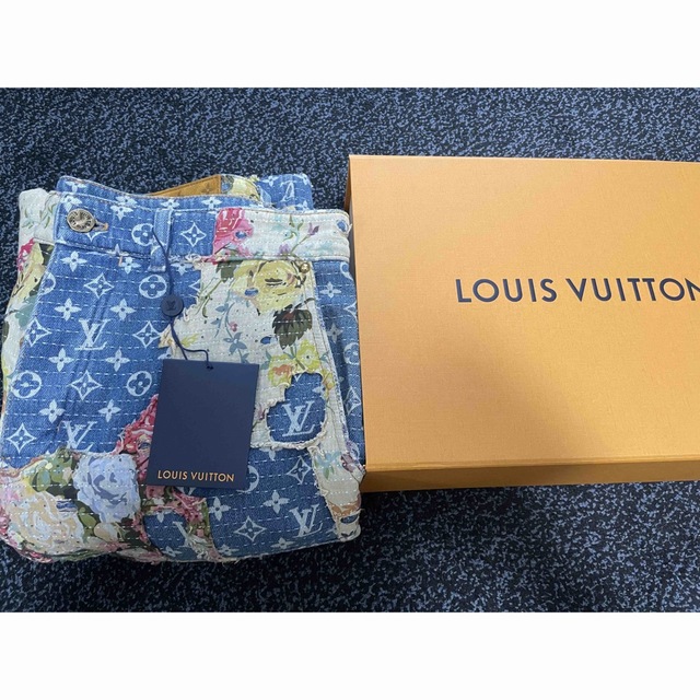 Louis Vuitton DESTROYED CARPENTER DENIMの通販 by moba's shop｜ラクマ