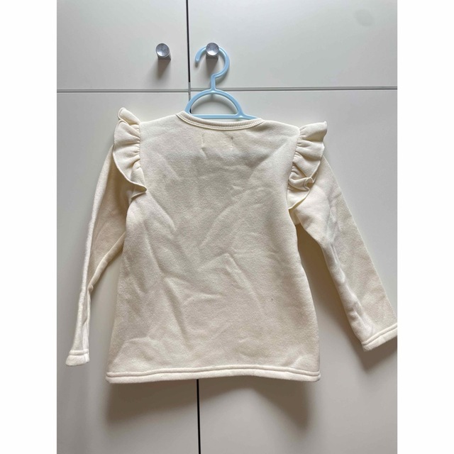 子供服　100cm  ベージュ　裏起毛　新品 キッズ/ベビー/マタニティのキッズ服男の子用(90cm~)(Tシャツ/カットソー)の商品写真