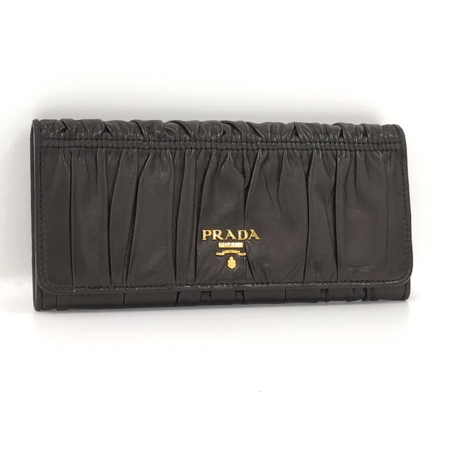 PRADA(プラダ)のPRADA 二つ折り長財布 Wホック ギャザー レザー ブラック レディースのファッション小物(財布)の商品写真