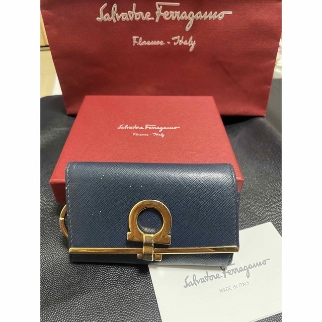 Salvatore Ferragamo(サルヴァトーレフェラガモ)の＊ フェラガモ ＊ キーケース ＊ ネイビー ＊ レディースのファッション小物(キーケース)の商品写真