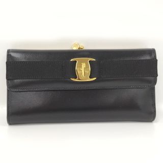 フェラガモ(Ferragamo)のSalvatore Ferragamo 三つ折り財布 がま口 ヴァラ レザー(財布)