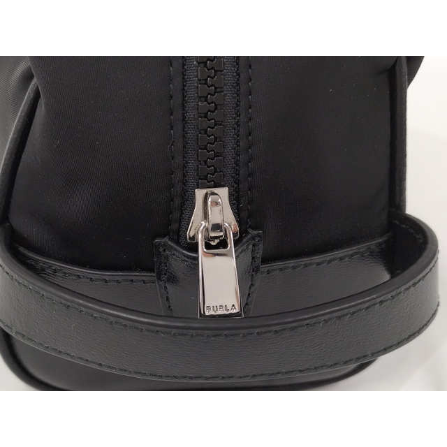 FURLA セカンドバッグ ポーチ クラッチバッグ ハンドバッグ ナイロン