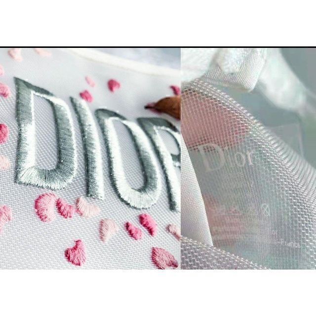 Christian Dior(クリスチャンディオール)のk 新品未使用本物 Dior ディオール　ノベルティメッシュポーチ レディースのファッション小物(ポーチ)の商品写真