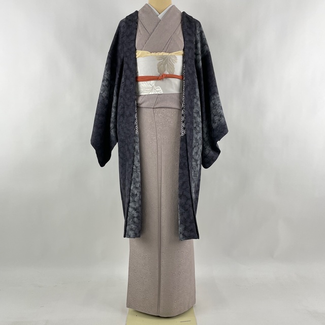 羽織 美品 逸品 身丈102cm 裄丈64.5cm 正絹 【中古】 羽織 美品 逸品 身丈102cm 裄丈64.5cm 正絹 【中古】
