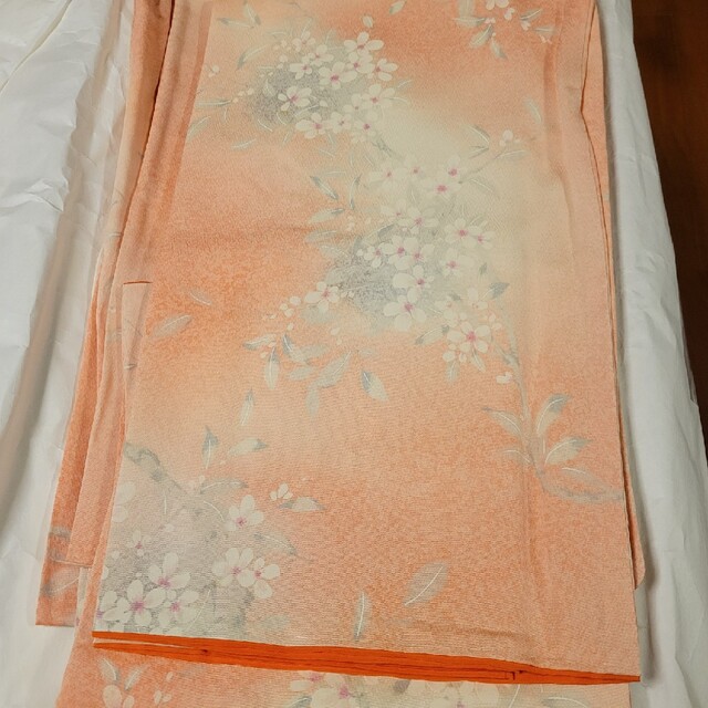ピンク色の着物 レディースの水着/浴衣(着物)の商品写真