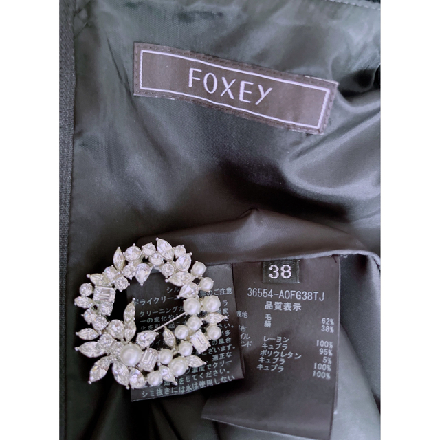 FOXEY(フォクシー)のFOXEY  レディベルベットワンピース38 新品同様　Rene レディースのワンピース(ひざ丈ワンピース)の商品写真