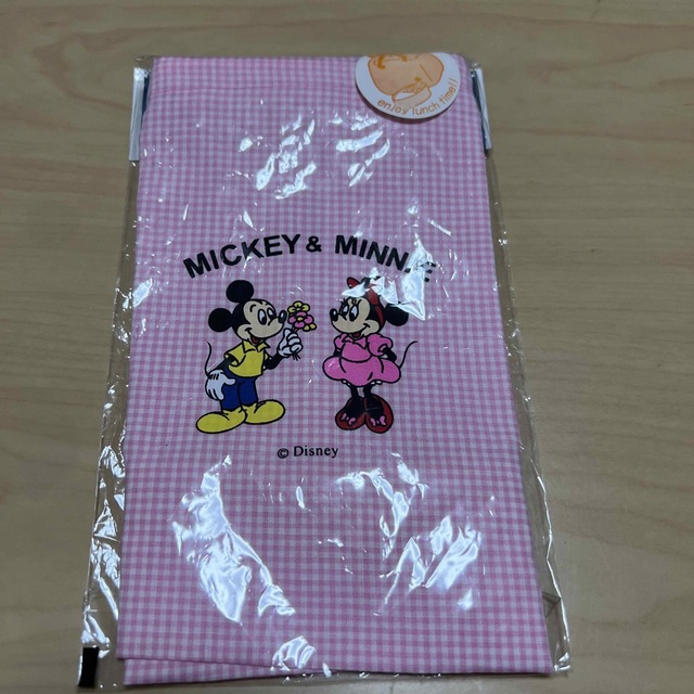 Disney(ディズニー)のレトロ ミッキー ミニー ランチ巾着 ランチバッグ  弁当袋 弁当巾着 キッズ/ベビー/マタニティのこども用バッグ(ランチボックス巾着)の商品写真