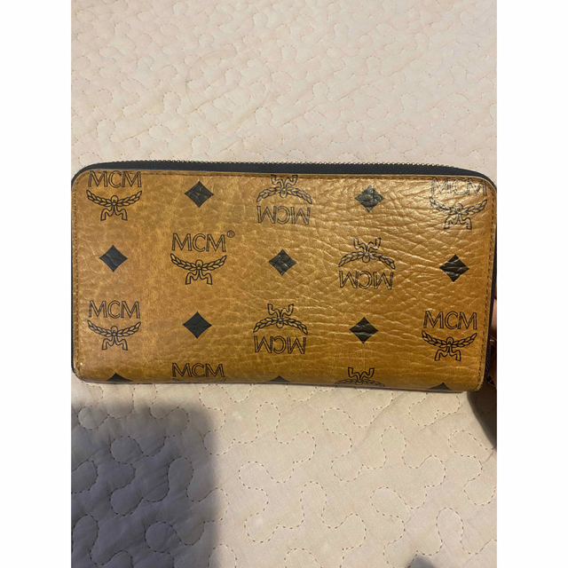 MCM - エムシーエム MCM ヴィセトス柄 スタッズ 長財布 ラウンド MCM - エムシーエム MCM ヴィセトス柄 スタッズ 長財布 ラウンド