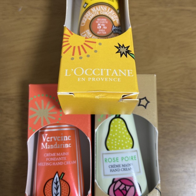 L'OCCITANE(ロクシタン)の新品未使用ロクシタン　ハンドクリーム　2022 コスメ/美容のボディケア(ハンドクリーム)の商品写真