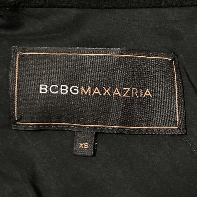 BCBGMAXAZRIA(ビーシービージーマックスアズリア)のビーシービージーマックスアズリア XS - 黒 レディースのジャケット/アウター(ダウンジャケット)の商品写真