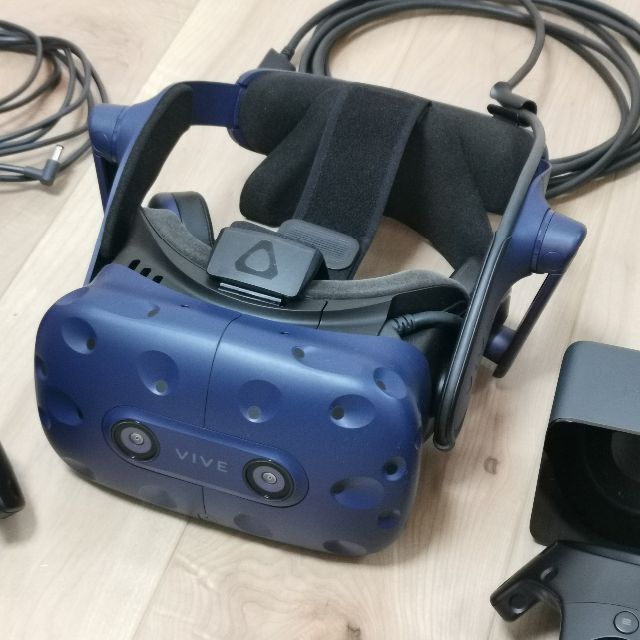 HTC VIVE PRO　一式 1