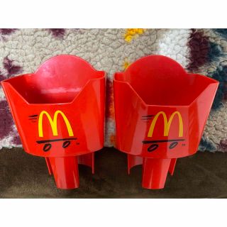 マクドナルド(マクドナルド)のマクドナルド ポテトホルダー  2個セット　車内アクセサリー(車内アクセサリ)