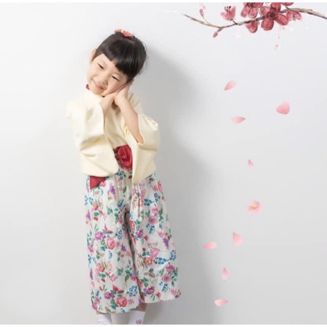 ♡袴 セットアップ♡ 白  着物 和装 フォーマル 女の子 90 キッズ/ベビー/マタニティのキッズ服女の子用(90cm~)(和服/着物)の商品写真