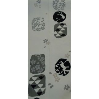 正絹全通袋帯(白地に桜・うさぎ・ひょうたん柄など)の通販 by ひよこ