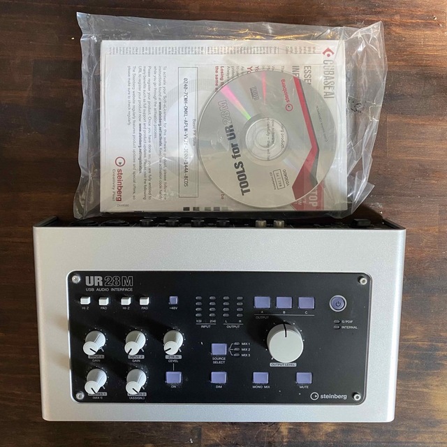 steinberg UR28m   楽器のDTM/DAW(オーディオインターフェイス)の商品写真