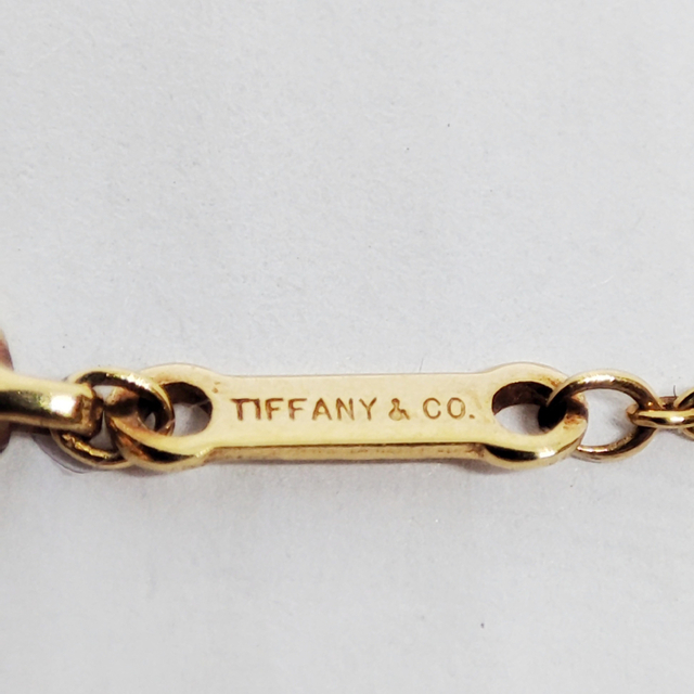 Tiffany & Co.(ティファニー)のお値下げ不可　ティファニー 18K スモールクロス ネックレス ジュウル レディースのアクセサリー(ネックレス)の商品写真