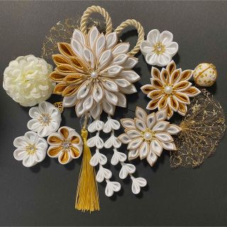 つまみ細工　髪飾り　キラキラ　白金ベージュ　15点セット　no.8(ヘアアクセサリー)