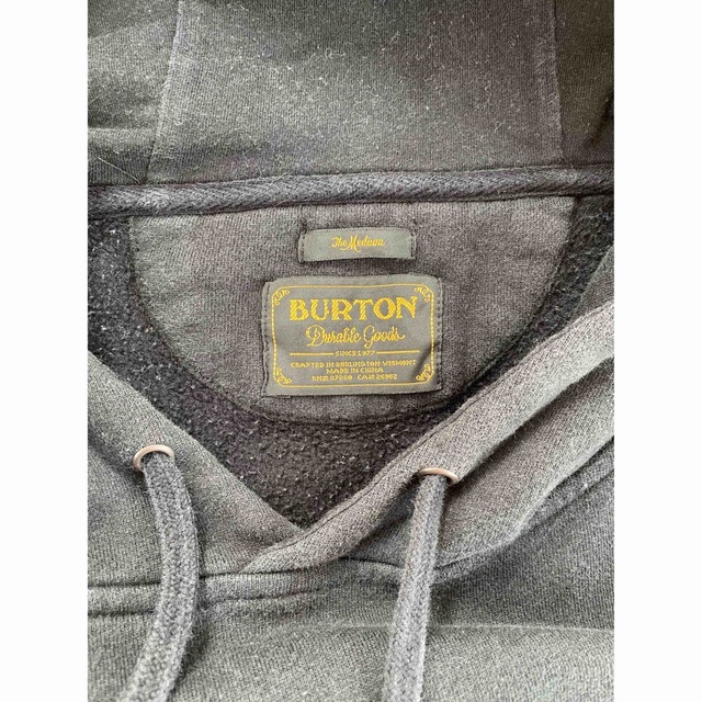 BURTON(バートン)のBURTON　バートン　プルオーバーパーカー　　ブラック　M 170/96B メンズのトップス(パーカー)の商品写真