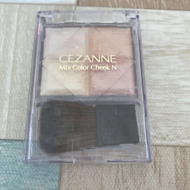 CEZANNE（セザンヌ化粧品）(セザンヌケショウヒン)のセザンヌ ミックスカラーチークN 10 ペールハイライト(7.1g) コスメ/美容のベースメイク/化粧品(チーク)の商品写真