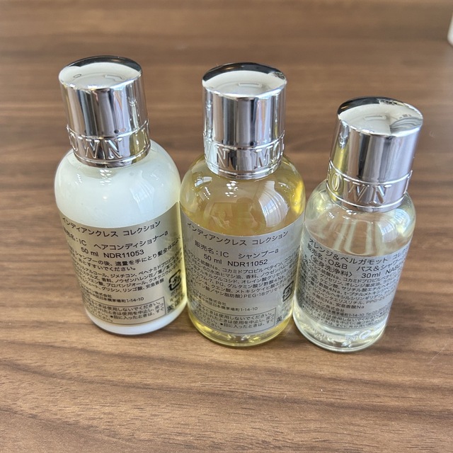 MOLTON BROWN(モルトンブラウン)のMOLTON BROWN アメニティセット3点 コスメ/美容のキット/セット(サンプル/トライアルキット)の商品写真