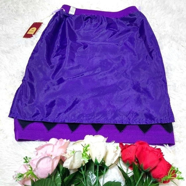 マダムパリス　ニットスカート　紫　黒　サイズ６３　タグ付き レディースのスカート(ロングスカート)の商品写真