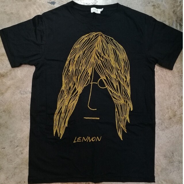 【新品】刺繍アートTシャツ　ジョンレノン　ビートルズ メンズのトップス(Tシャツ/カットソー(半袖/袖なし))の商品写真