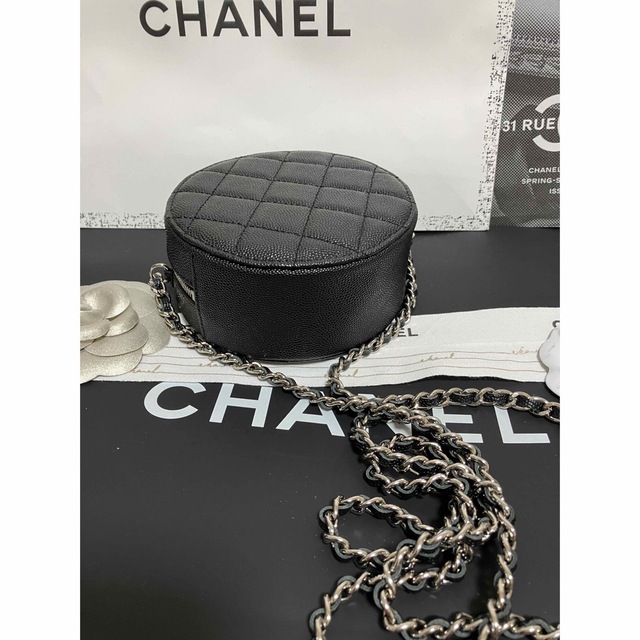 CHANEL(シャネル)の専用♡新品同様♡シャネル チェーンショルダー バッグ クラッチ バッグ 正規品 レディースのバッグ(ショルダーバッグ)の商品写真