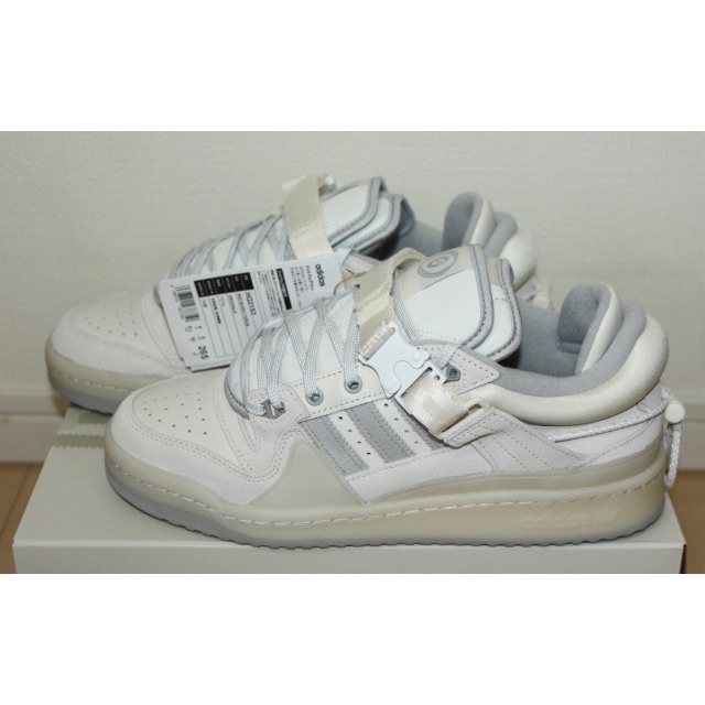 adidas×BADBUNNYadidas × BAD BUNNY FORUM 限定 スニーカー 26.5