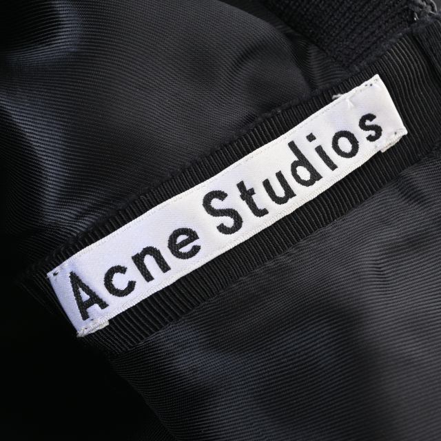 ACNE(アクネ)のACNE STUDIOS KANDA SHINE スカート レディースのスカート(ひざ丈スカート)の商品写真